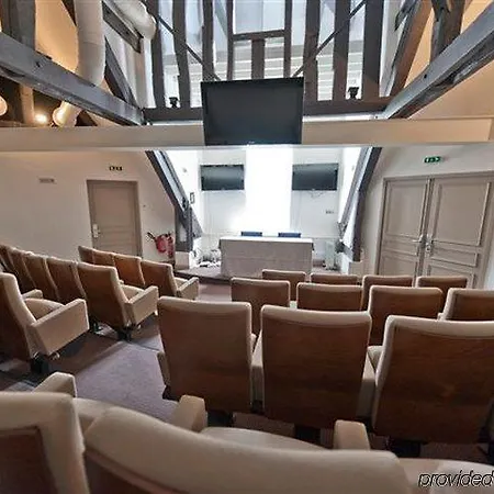 Domaine Du Manet Saint-quentin-en-yvelines Монтиньи-ле-Бретонё